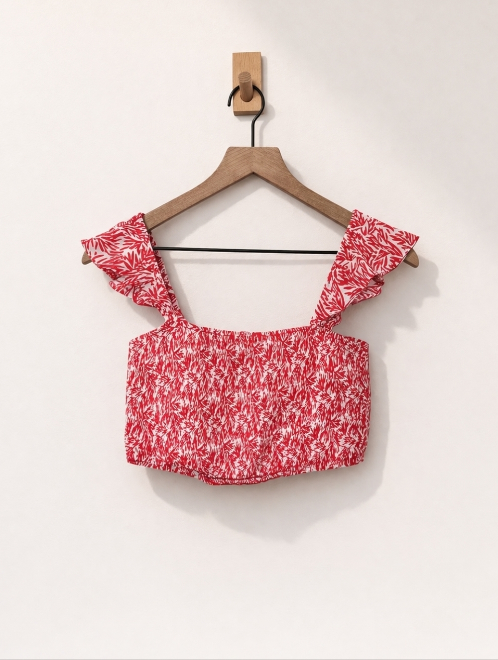 Aakaa Red Floral Smocked Crop Top Ruffle Strap Cottagecore Summer Size‎ L